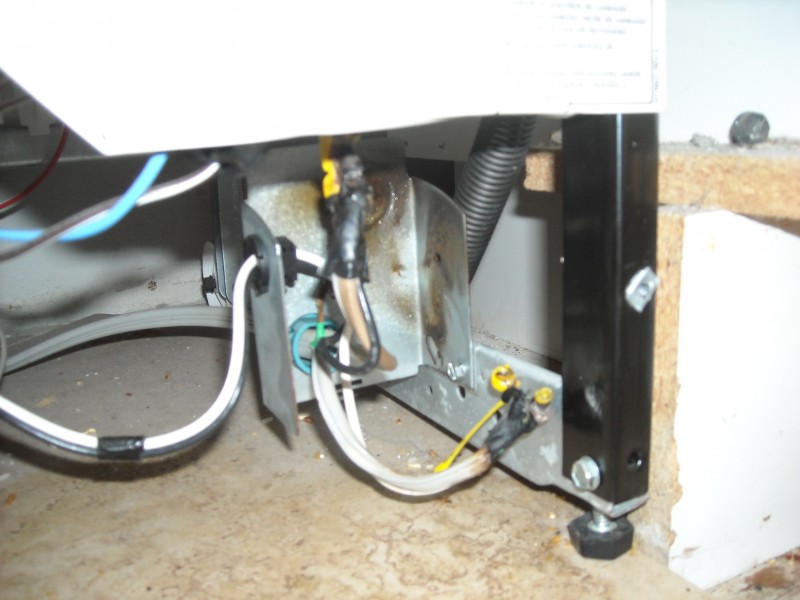 Repaired Dishwasher Junction Box, Wire Nuts Melted As Installed Orignally by Pacific Sales Ranch Santa Margarita