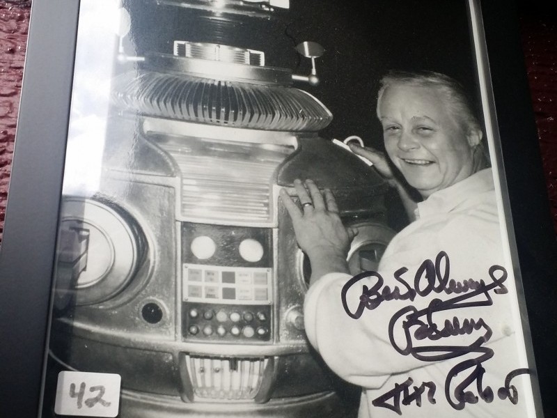 LOST IN SPACE SIGNATURES