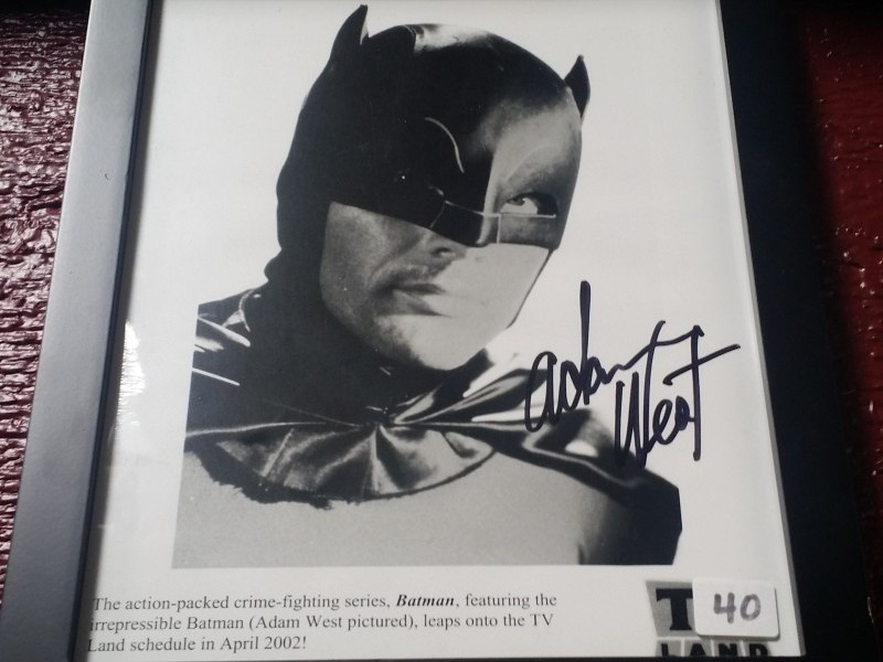 BATMAN ADAM WEST SIGNATURE