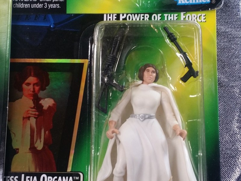 PRINCESS LEIA ACTION FIGURE