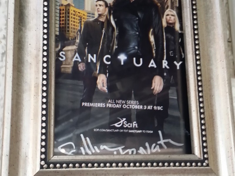 SANCTUARY TV SHOW SIGNATURE PIECE