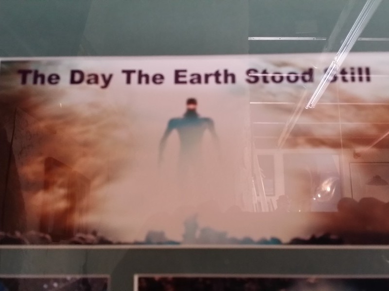 THE DAY THE EARTH STOOD STILL